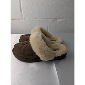 UGG‎ Scuffette Chestnut Brown Sheepskin Slippers Size 7 Cozy Fleece Lined